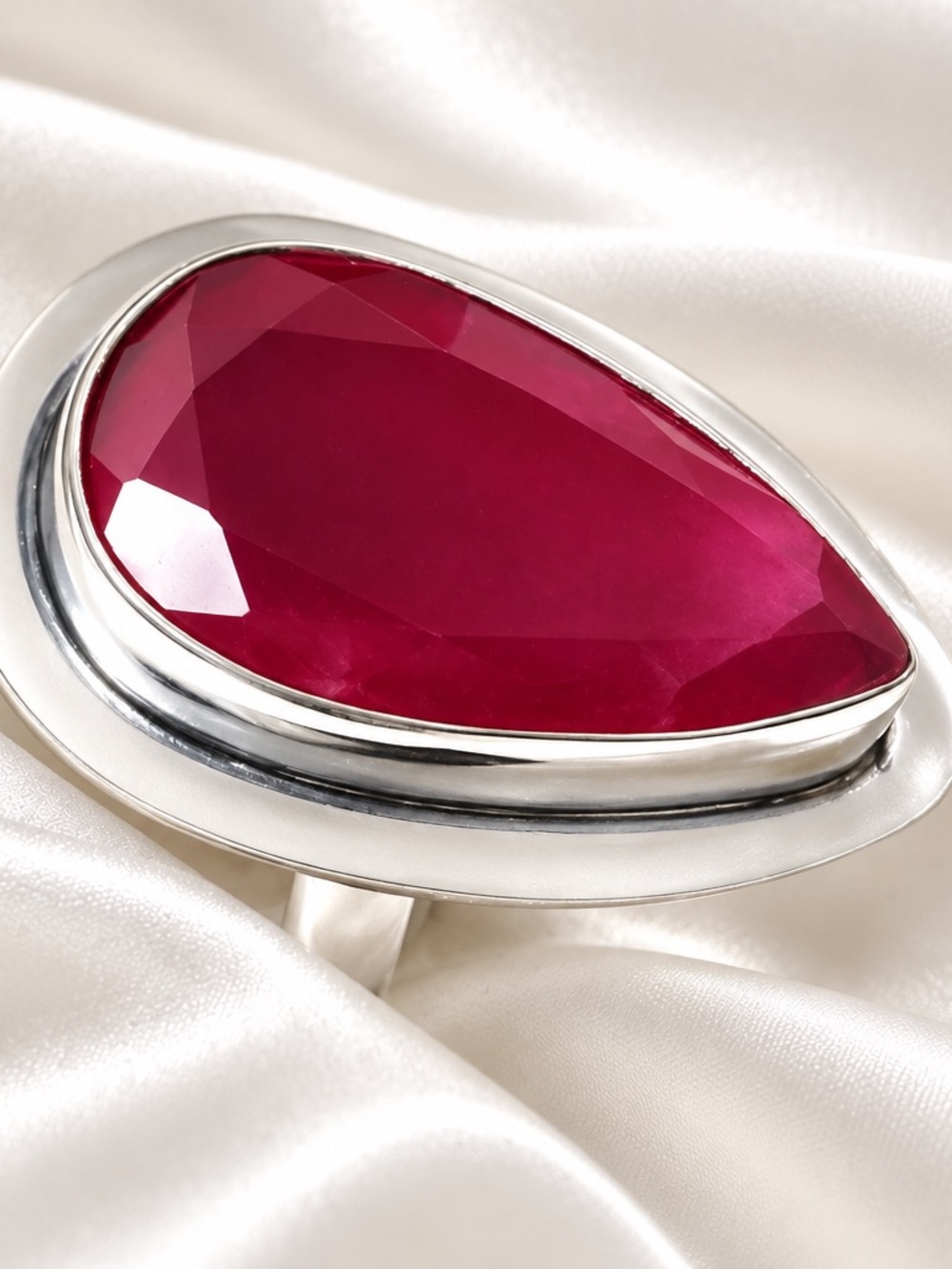 Silver 925 Ring with Deep Ruby-Pink Teardrop Gem (11)